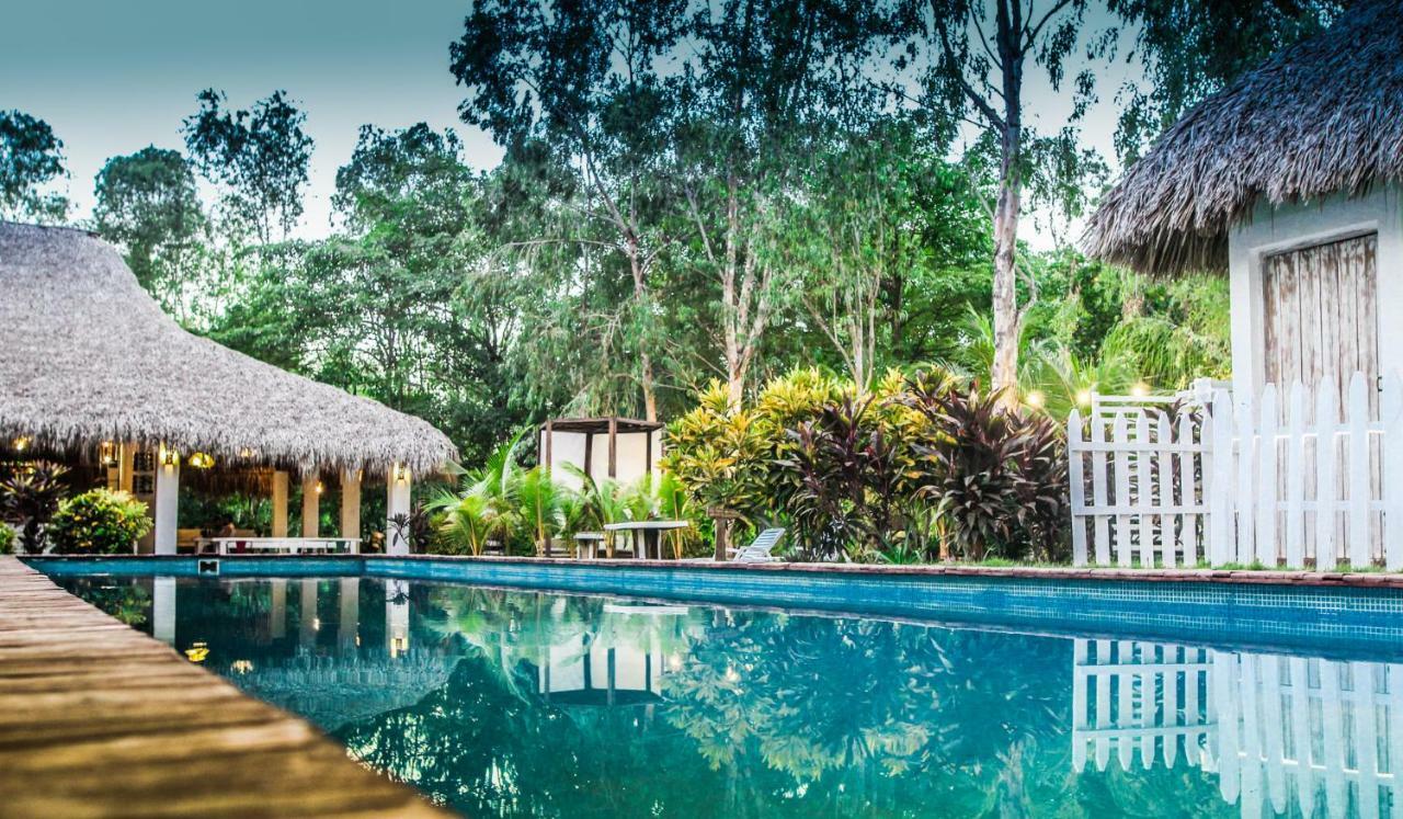 Dunas Surf Lodge *